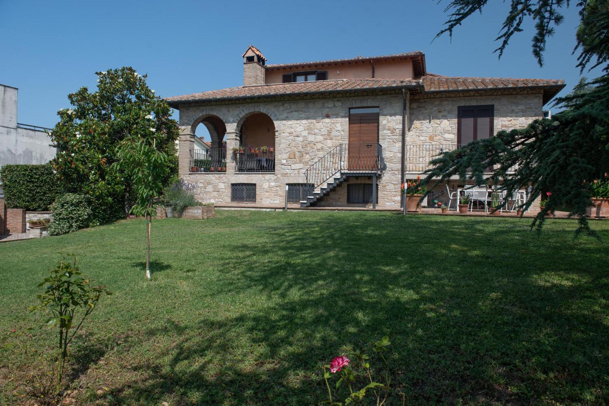 Bed and Breakfast Dolce Alba Montecastrilli Exteriér fotografie